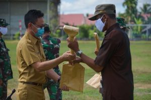 Wako Edi Sebut Karya Bakti TNI Bermanfaat Bagi Masyarakat-pemkot-pontianak-0