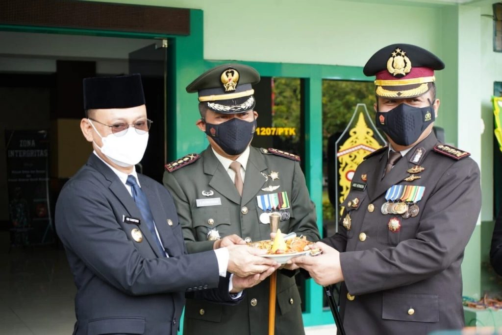 HUT Ke-76 TNI, Wako Edi Berharap Kolaborasi Dan Sinergitas Terus ...