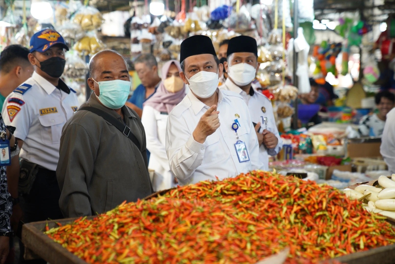 Harga Meroket, Mulyadi Ajak Warga Tanam Cabe di Pekarangan-p