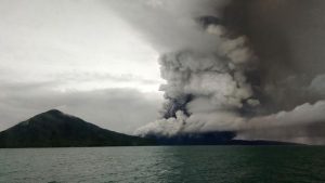 Erupsi Gunung Anak Krakatau