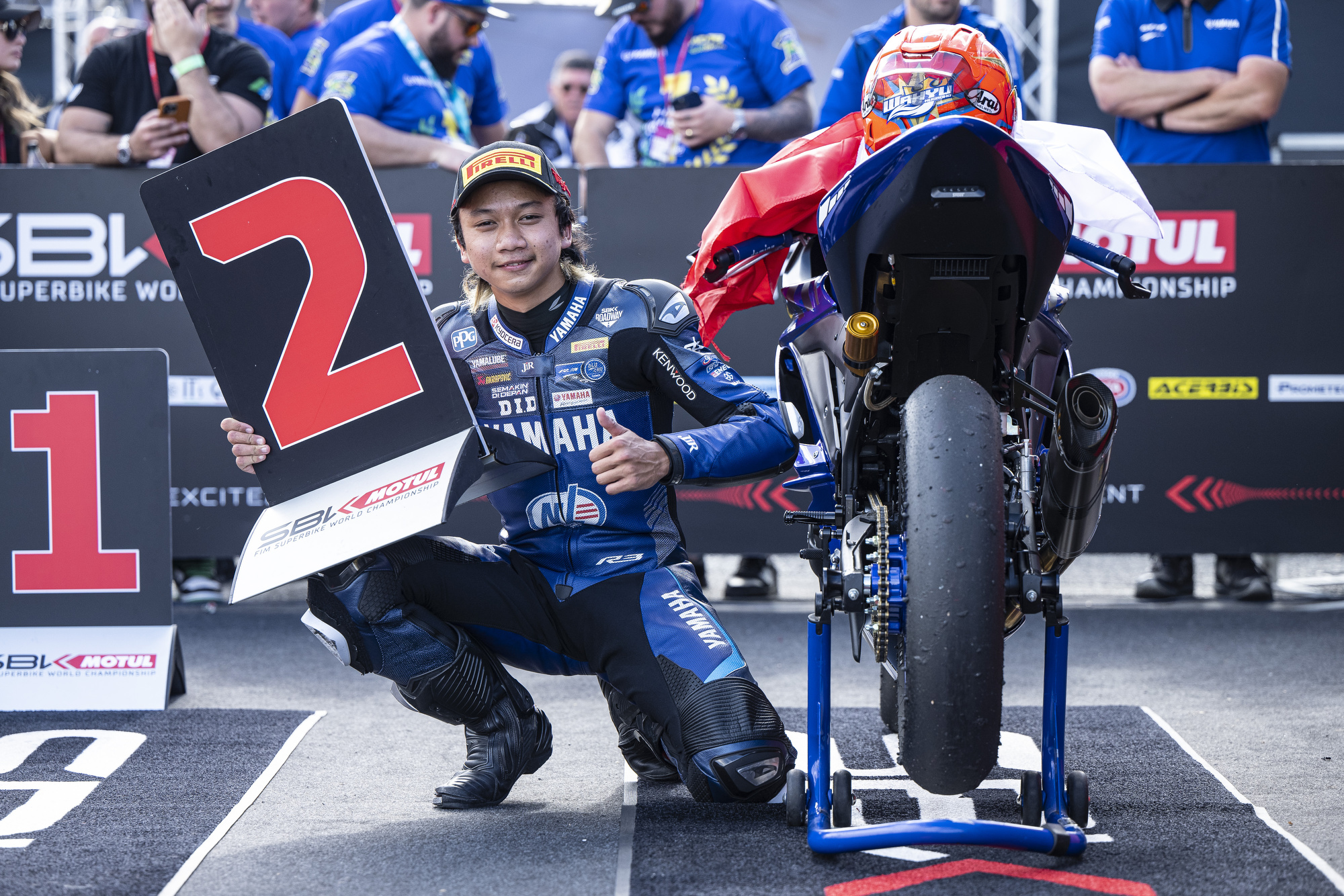 Wahyu Nugroho Raih Podium ke-2 Balap R3 bLU cRU European Cup di Magny Cours Perancis, Klasemen Akhir Posisi Ke-6 (2)