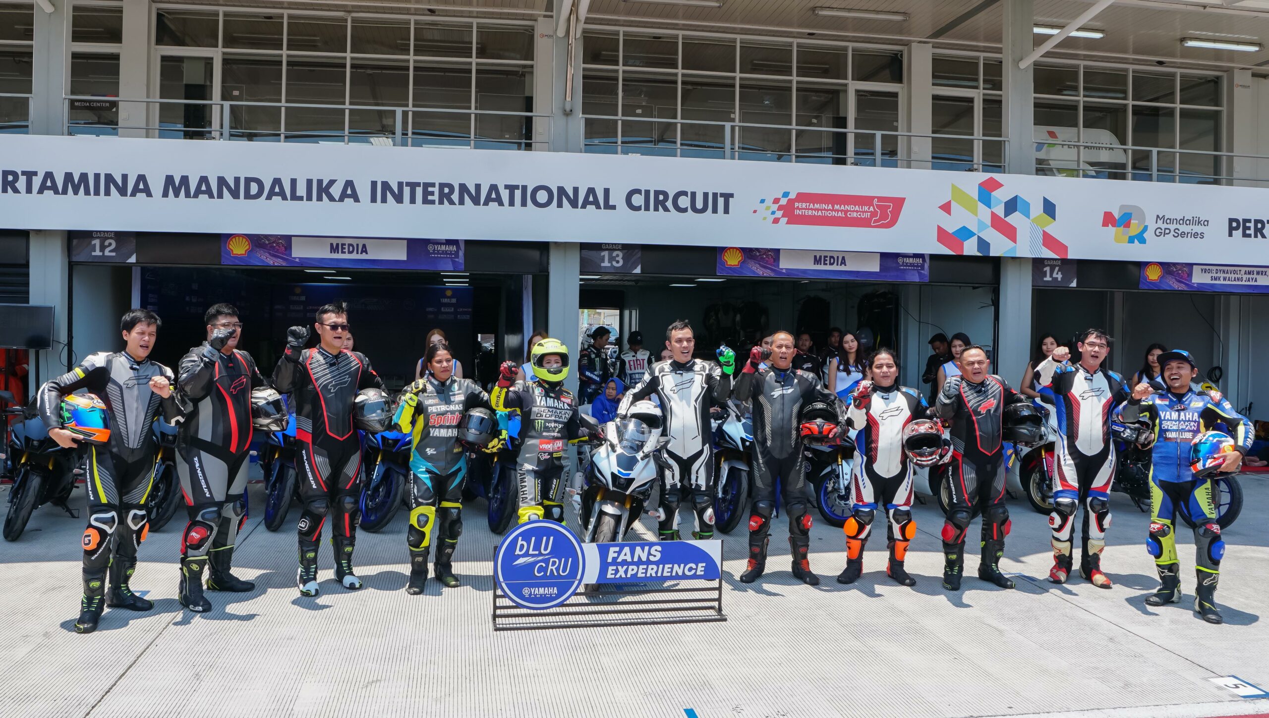 All New R15 Connected Series di Sirkuit Mandalika, Rangkaian Shell bLU cRU Yamaha Endurance Festival