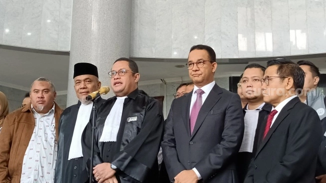 ketua-tim-hukum-nasional-anies-baswedan-muhaimin-iskandar-amin-ari-yusuf-amir