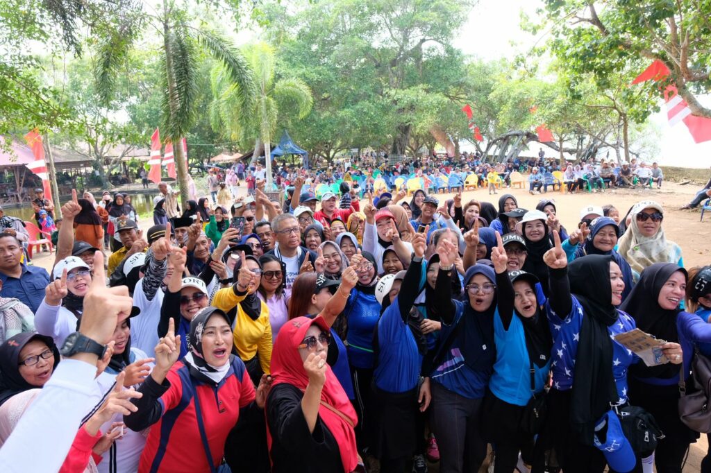 Calon Gubernur Kalbar nomor urut 1, Sutarmidji silaturahmi dialogis dengan masyarakat Jongkat Mempawah di Pantai Jungkat Resort