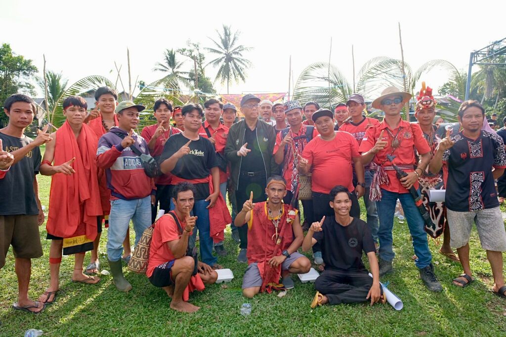 Calon Gubernur Kalbar nomor urut 1, Sutarmidji saat silaturahmi dengan masyarakat Menukung, Melawi